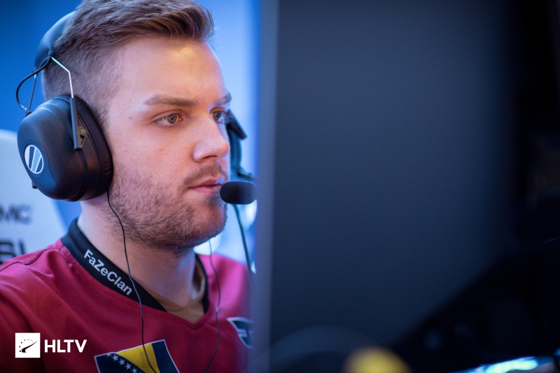 资讯排位赛沙漠上分技巧，主播这些细节操作