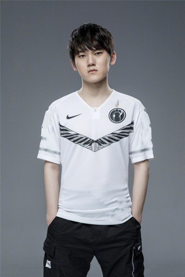 LCS官推告别TSM：从联赛的第一场比赛 到七次冠军 感谢